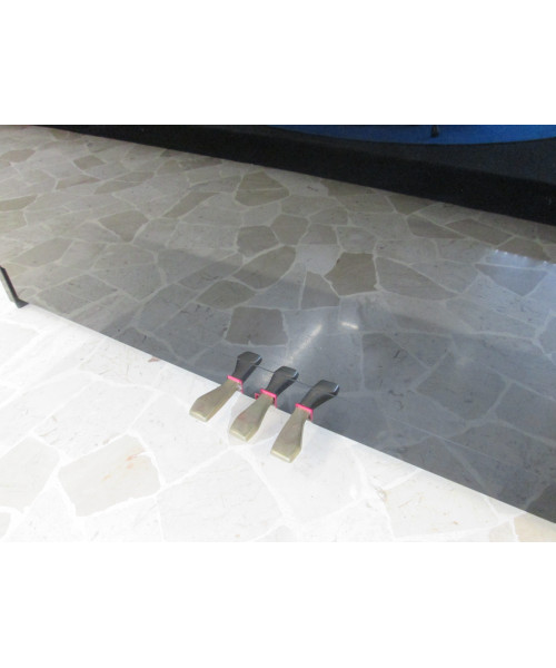 YAMAHA C-109 vertical piano