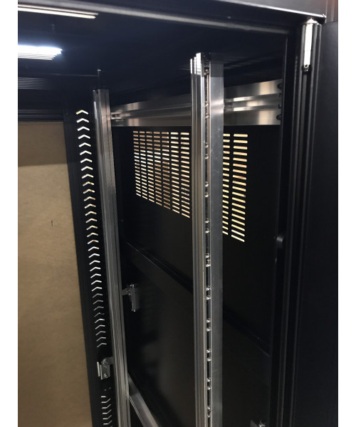 MONTARBO RACK 36 UNITA' CON RUOTE