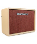 BLACKSTAR Debut 15e