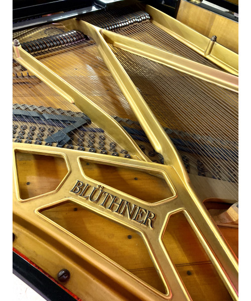 Half piano Blüthner black glossy