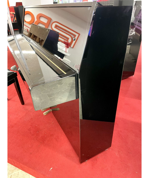 Vertical piano YAMAHA MoD. MC108E glossy black