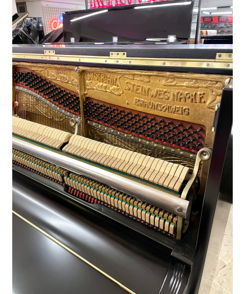 PIANOFORTE VERTICALE GROTRIAN STEINWEG NERO SATINATO