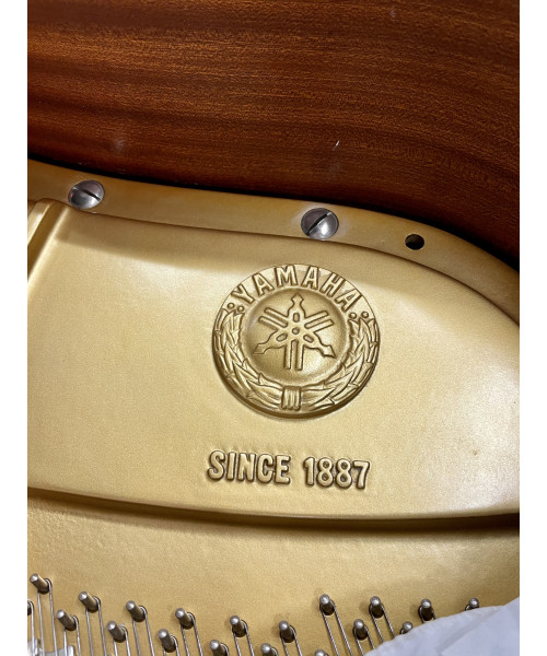 PIANOFORTE MEZZA CODA YAMAHA MOD. G1 NERO CON SORDINA