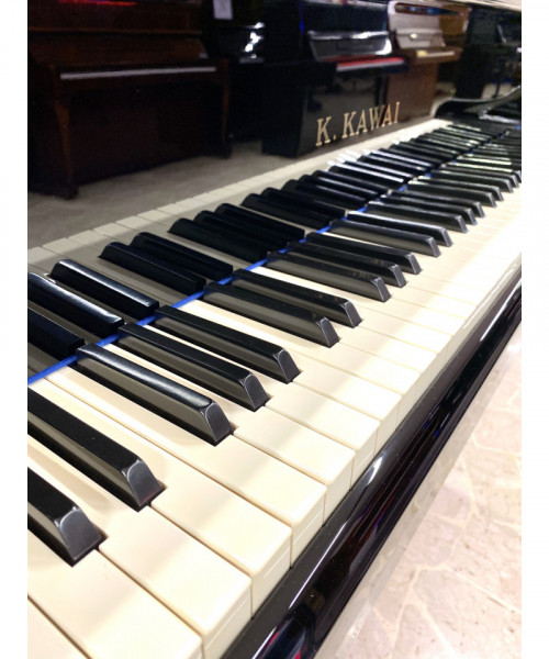 Half-tail piano KAWAI MoD. Kg-1 Glossy black