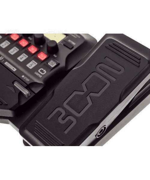 Zoom A1X Four - Multief for acoustic guitar with expression pedal