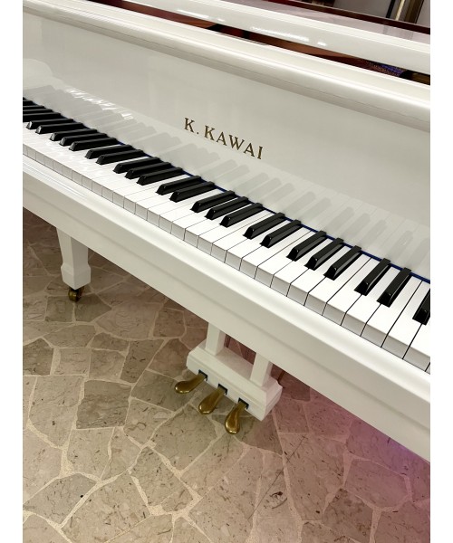 Half-tail piano KAWAI MoD. Glossy white kg2