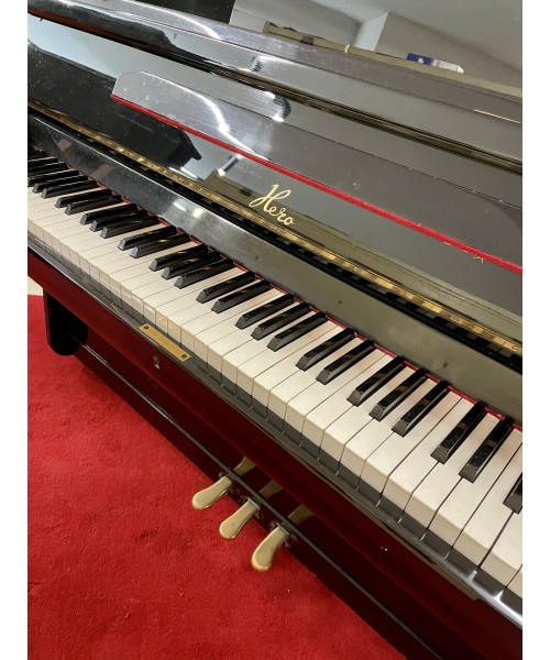 Piano Vertical Hero Glossy Black