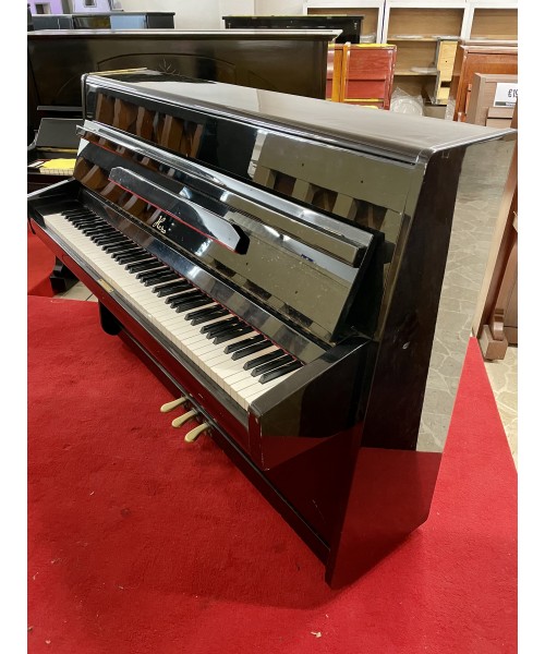 Piano Vertical Hero Glossy Black