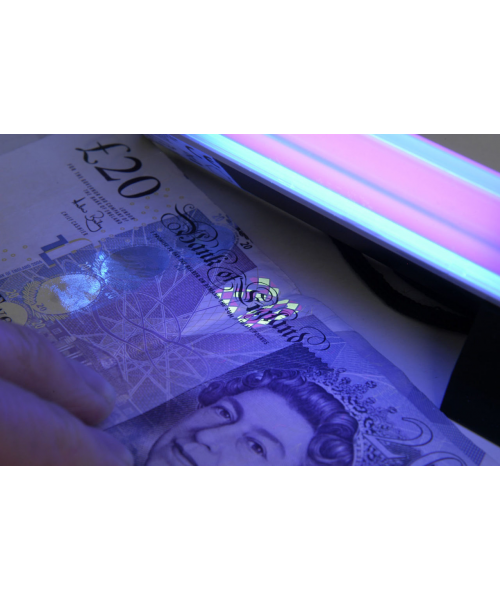 Beamz Buv15tl 6 inch UV set + black torch