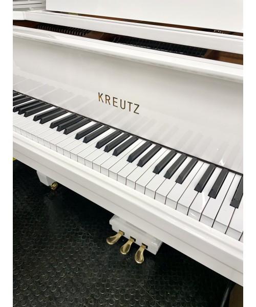 Half-tail piano KREUTZ Mod. GP-155 shiny white + silent kit