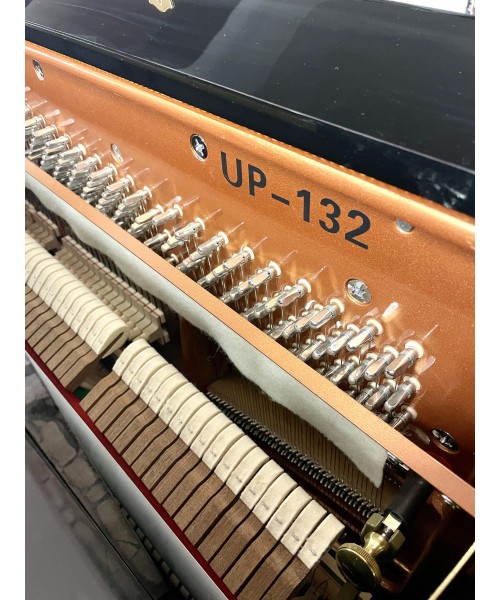 Vertical piano KREUTZ MoD. Up-132 glossy black