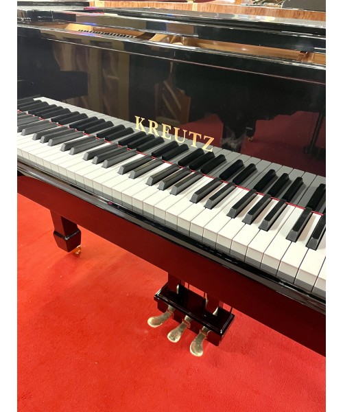Half-tail piano KREUTZ MoD. GPS-186 shiny black + silent kit