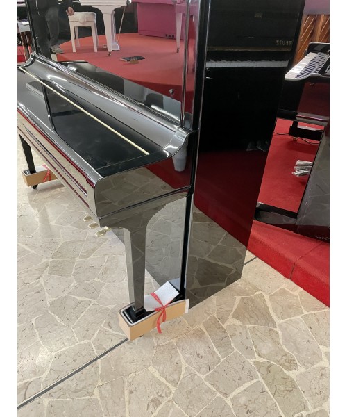 Vertical piano YAMAHA MoD. U3 glossy black