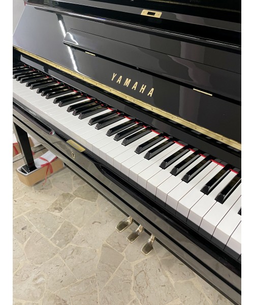 PIANOFORTE VERTICALE YAMAHA MOD. U3 NERO LUCIDO