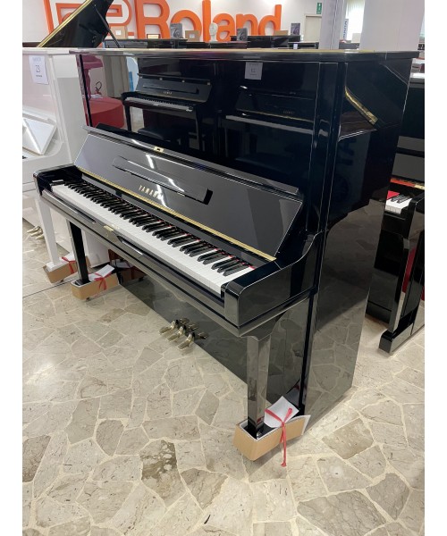 Vertical piano YAMAHA MoD. U3 glossy black
