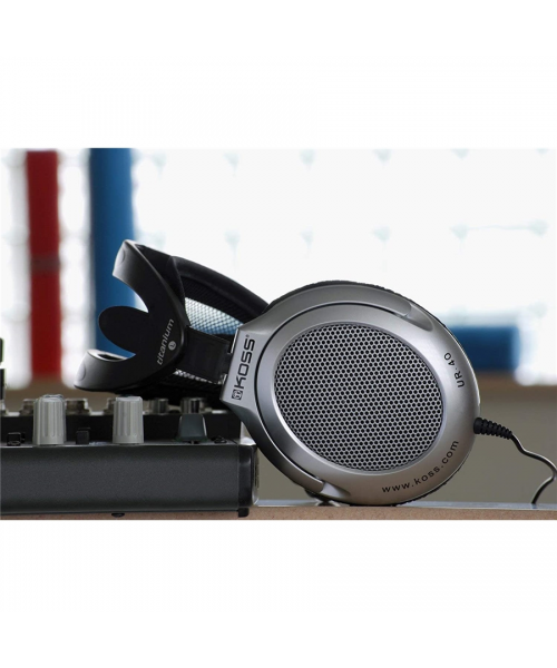 KOSS UR40