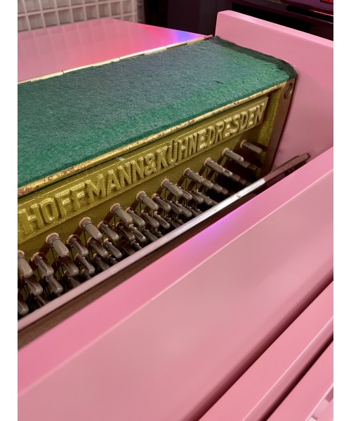 PIANOFORTE VERTICALE HOFFMAN & KUNE ROSA SATINATO