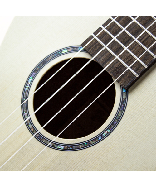 Ukulele GOLDWOOD Satin content