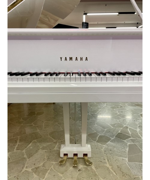 PIANOFORTE A MEZZA CODA YAMAHA G3 BIANCO LUCIDO
