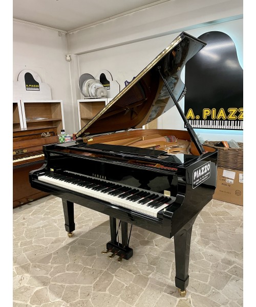 Half-tail piano YAMAHA MoD. C3 polished centenary black