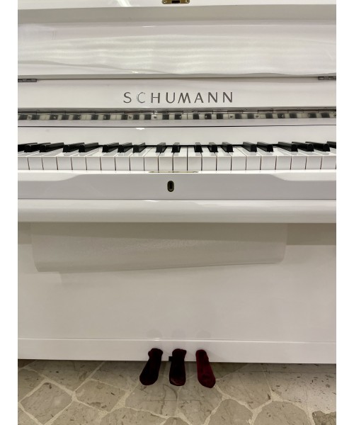 Vertical piano Schumann Mod.120 shiny white
