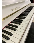 PIANOFORTE VERTICALE YAMAHA MOD.LU101 BIANCO SATINATO MADE IN JAPAN