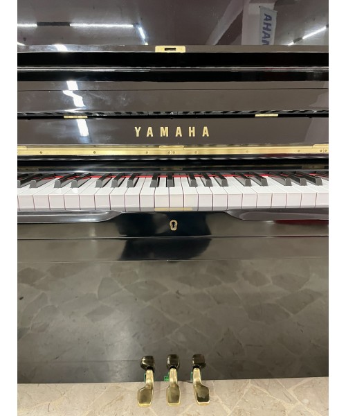 PIANOFORTE VERTICALE YAMAHA MOD.U1H NERO LACCATO LUCIDO