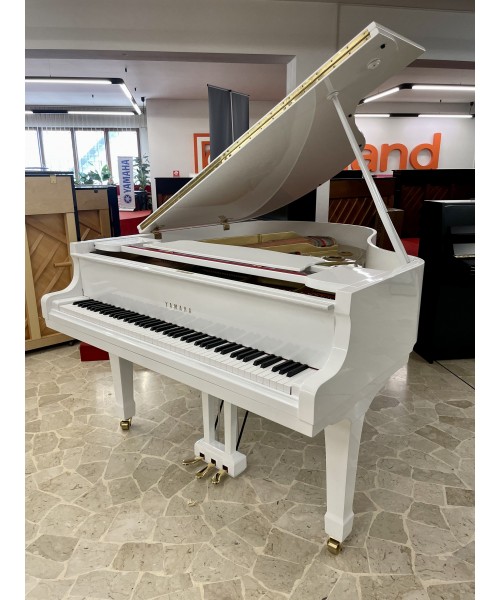 Half-tail piano YAMAHA MoD. G2 White