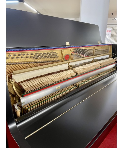 Shimmel vertical piano mod. Modern glossy black