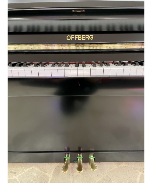 Vertical piano OFFBERG MoD. 655 satin black