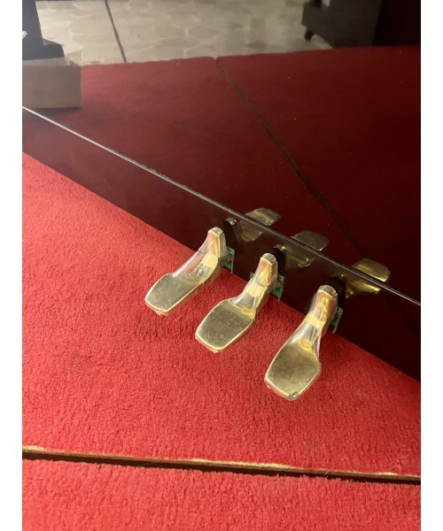 Vertical piano YAMAHA U1 glossy black