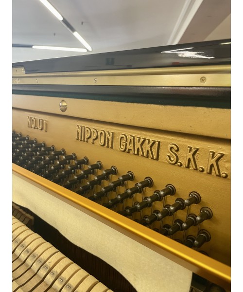 Vertical piano YAMAHA U1 glossy black