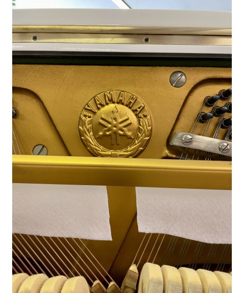 PIANOFORTE VERTICALE YAMAHA MOD. U1 BIANCO LUCIDO