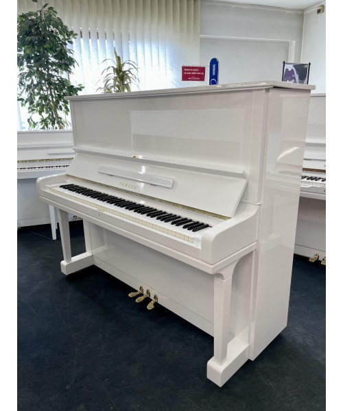 Vertical piano YAMAHA MoD. U3 glossy white