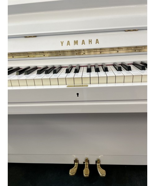 Vertical piano YAMAHA MoD. U3 glossy white