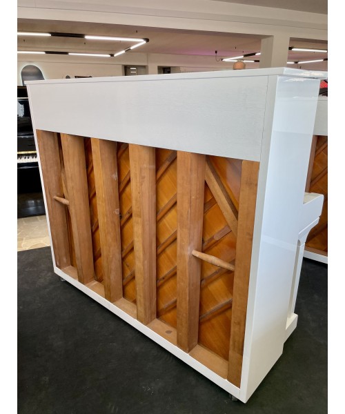 Vertical piano YAMAHA MoD. U3 glossy white