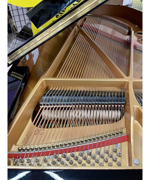 Half-tail piano KAWAI Mod.GS50 glossy black