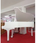 Half-tail piano YAMAHA C3 glossy white