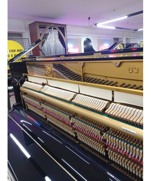 Vertical piano YAMAHA Mod.u3 glossy black