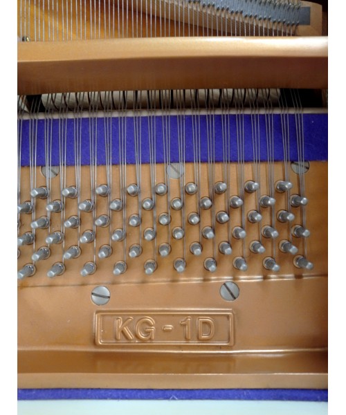 Half-tail piano KAWAI MoD. Kg-1D Ivory White