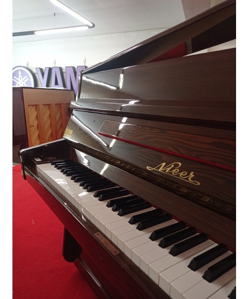 Used Nieer vertical piano