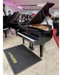 Half-tail piano KAWAI Glossy black kg3d