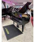 Half-tail piano KAWAI Glossy black kg3d