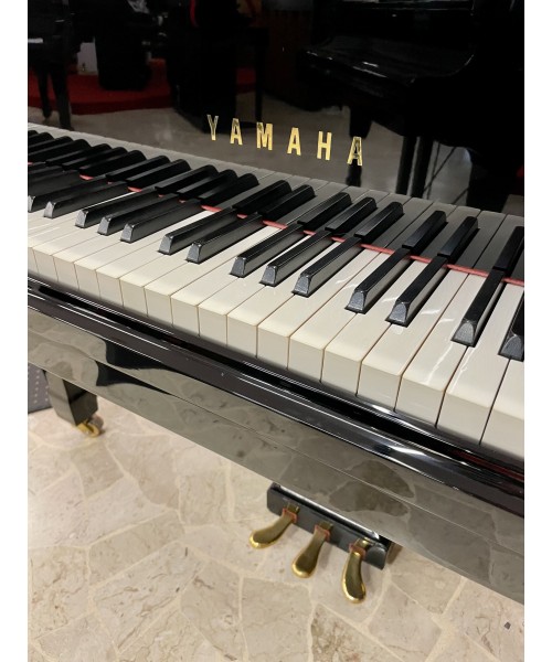 PIANOFORTE MEZZA CODA YAMAHA C5 NERO LUCIDO