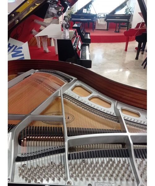 Half-tail piano KAWAI GL10 glossy black