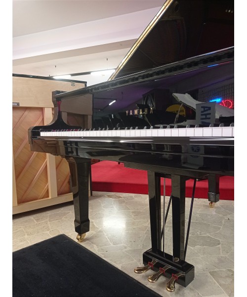 PIANOFORTE A MEZZA CODA YAMAHA MOD. G1 NERO LUCIDO