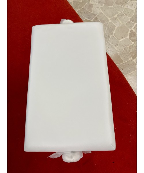 Glossy black piano bench