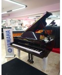 Half-tail piano YAMAHA MoD. C3 shiny black
