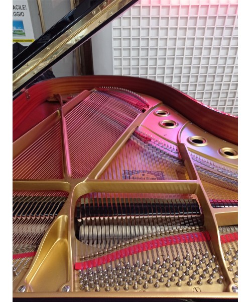 Tailed piano YAMAHA C3 BK