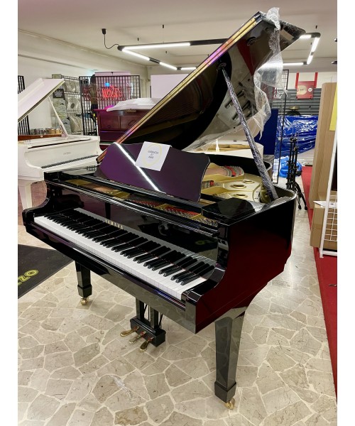 Half-tail piano YAMAHA MoD. G2 glossy black